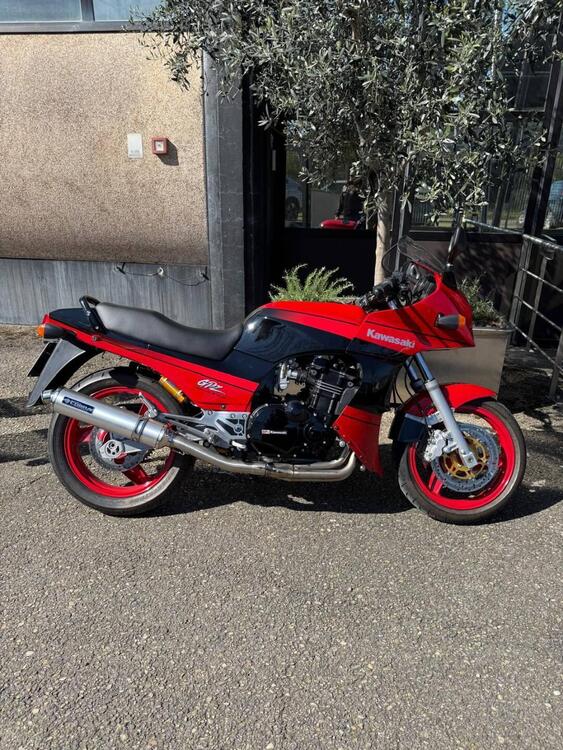 Kawasaki Gpz 900 r