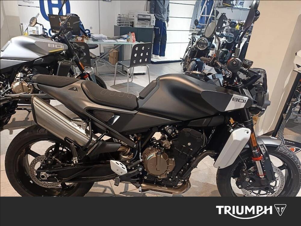 Husqvarna Svartpilen 801 (2024 - 25)