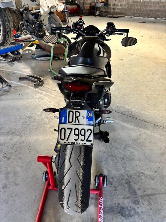 Honda CB 1000 R (2008 - 10) (2)