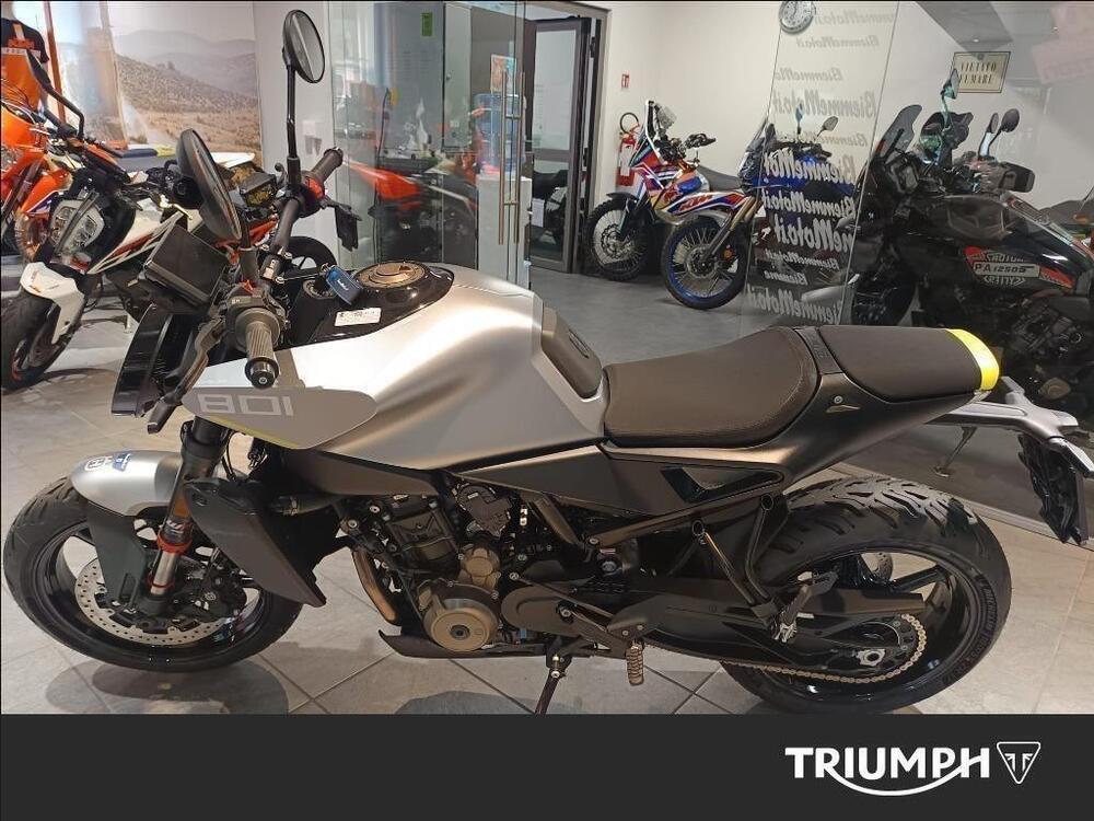 Husqvarna Vitpilen 801 L (2025) (2)