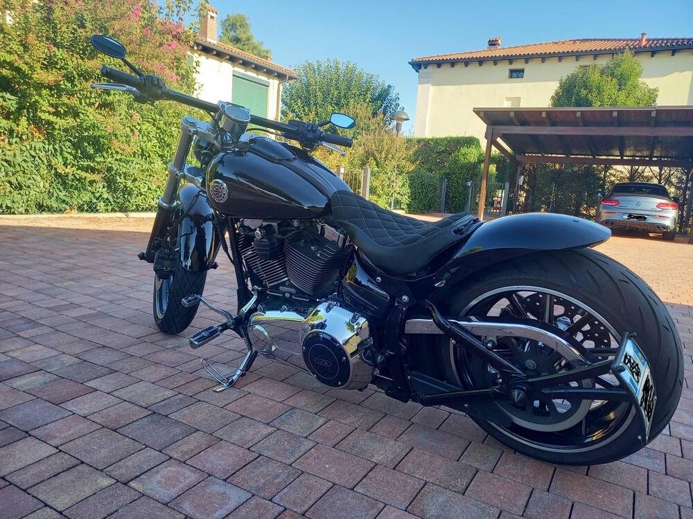 Harley-Davidson 1690 Breakout (2013 - 17) - FXSB (3)