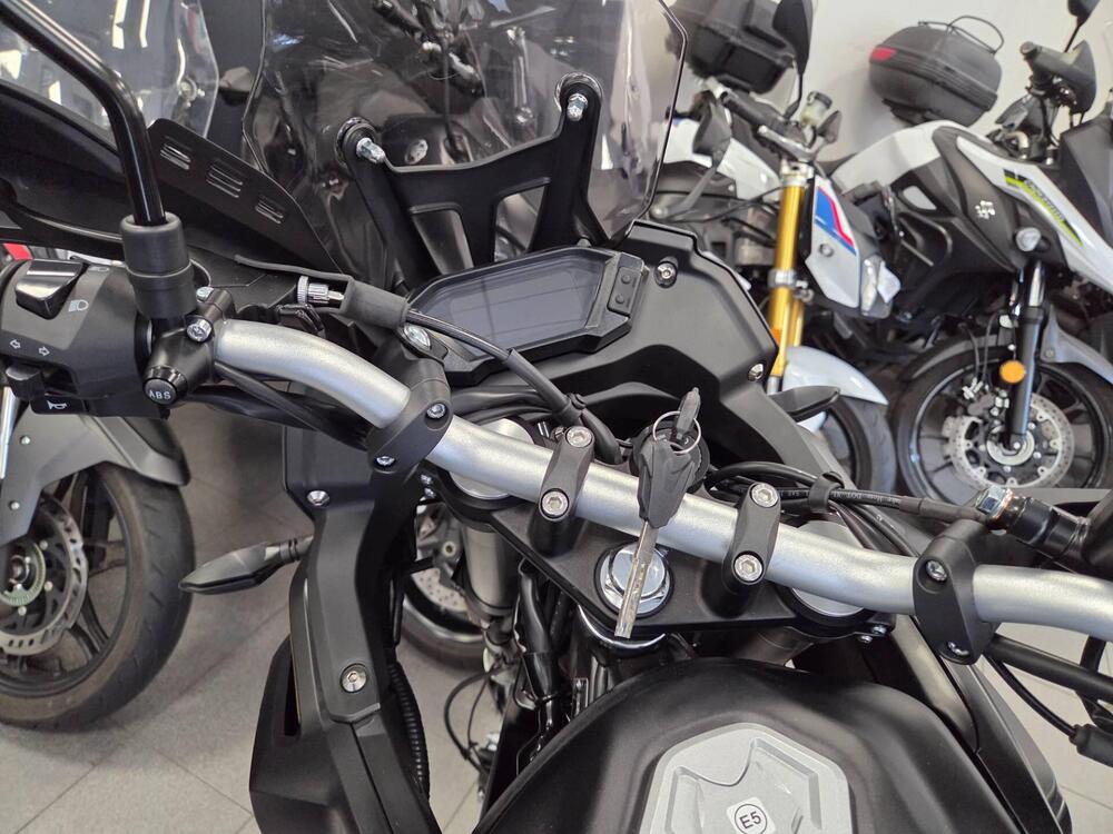 Voge Valico 300 Rally (2022 - 25) (5)