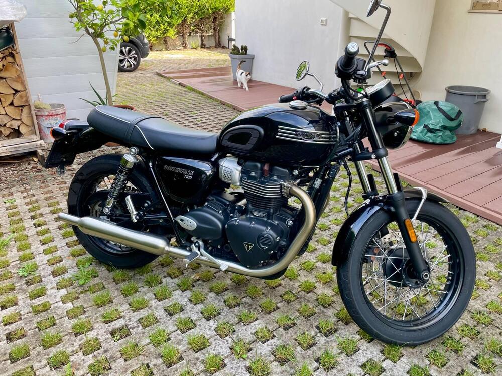 Triumph Bonneville T100 (2021 - 25) (3)