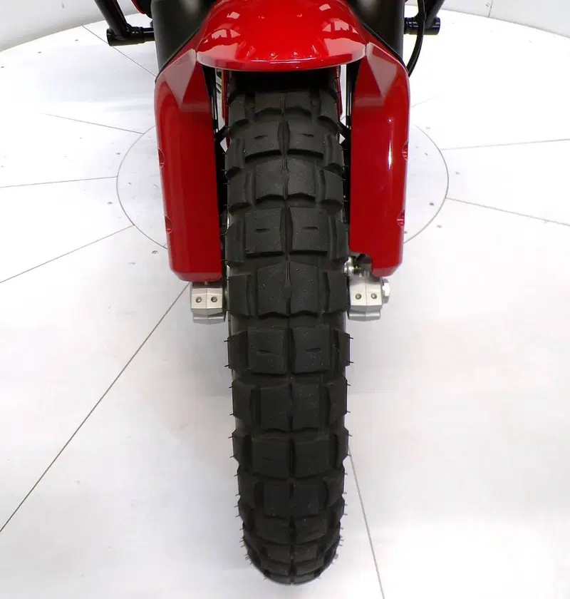 Ducati DesertX Discovery (2025) (10)