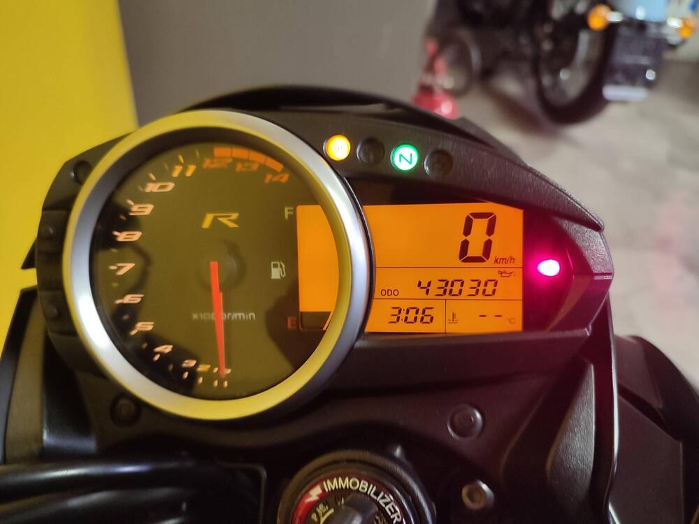 Kawasaki Z 750 R ABS (2011 - 12) (5)