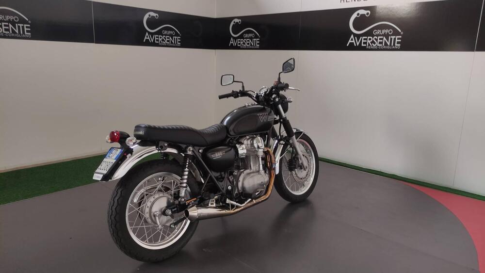 Kawasaki W 800 (2010 - 17) (2)