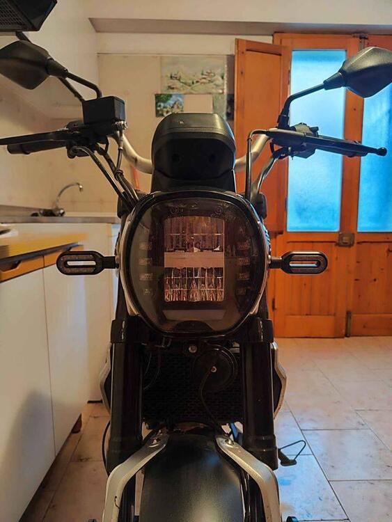 Voge Trofeo 300AC (2021 - 25)