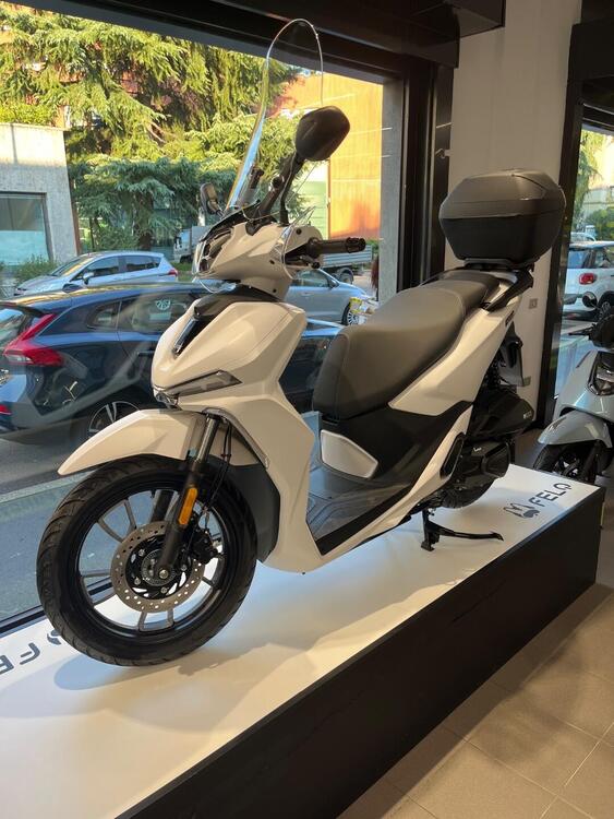 Voge Sfida SR16 125 (2025)