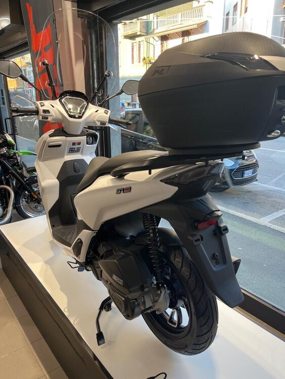 Voge Sfida SR16 125 (2025) (3)