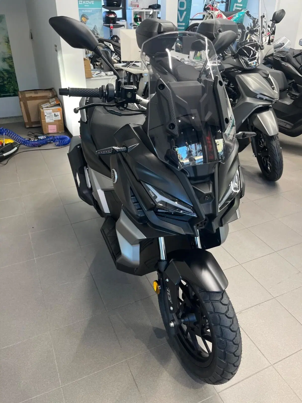 Voge Sfida SR1 ADV (2023 - 26) (2)