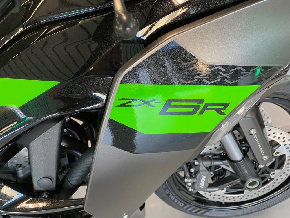 Kawasaki Ninja 636 ZX-6R (2024 - 26) (2)
