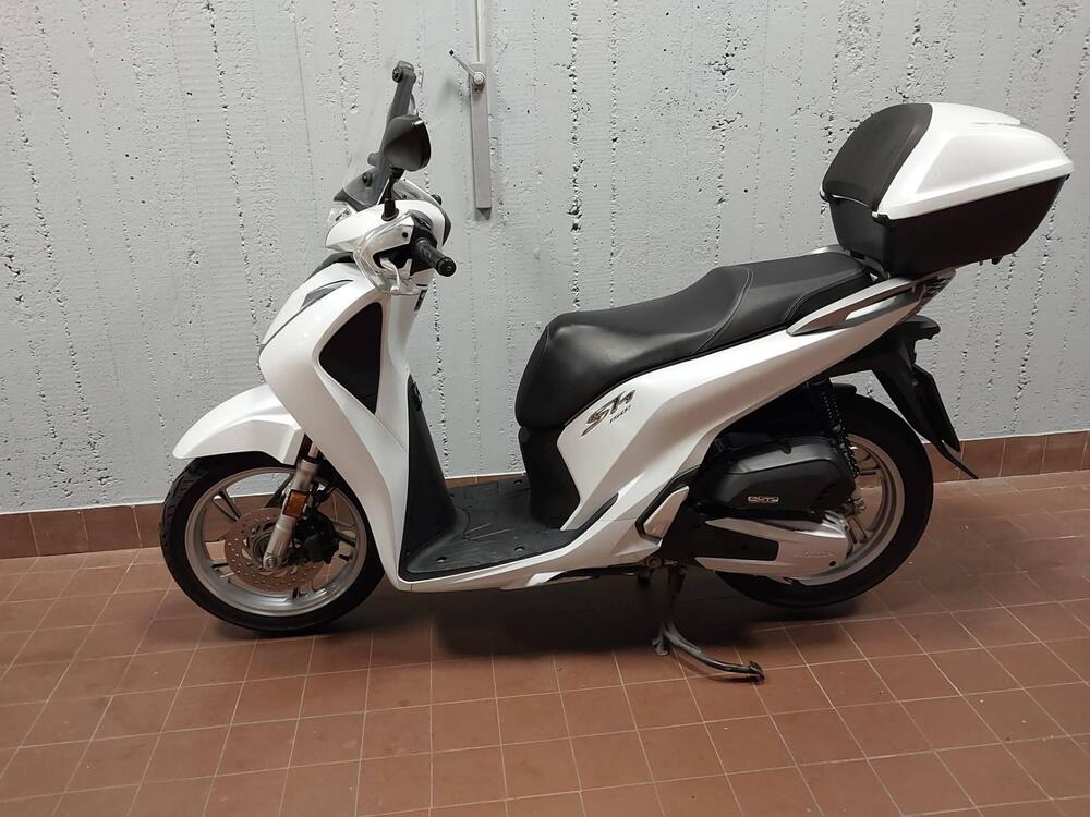 Honda SH 150 i (2017 - 19) (4)