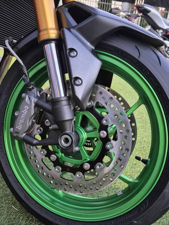 Kawasaki Z 900 SE (2025 - 26) (3)