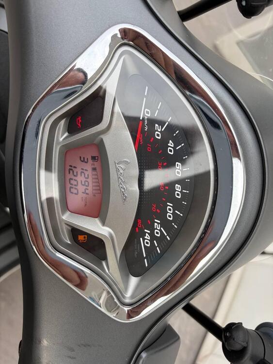 Vespa GTS 300 Super Sport ABS (2010 - 16) (3)