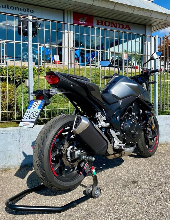 Honda CB 750 Hornet (2023 - 24) (4)