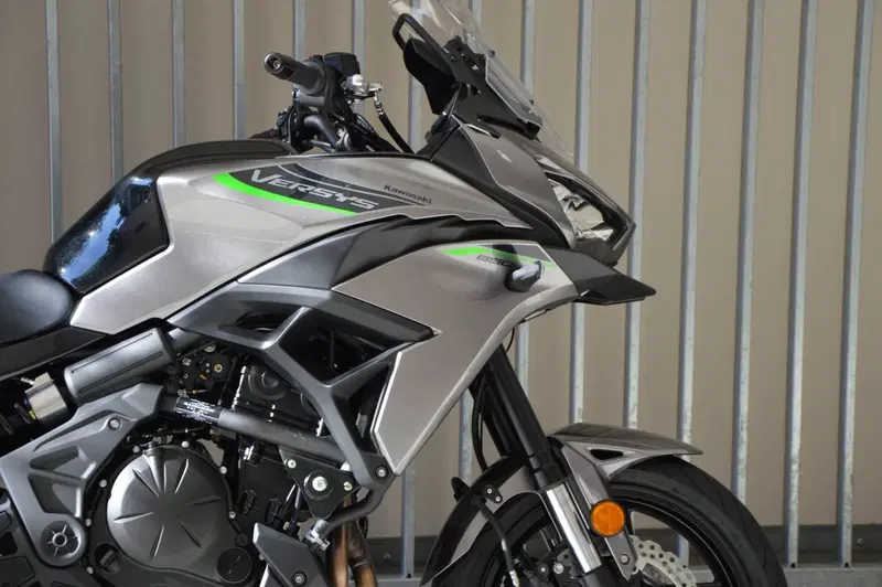 Kawasaki Versys 650 (2025 - 26) (2)