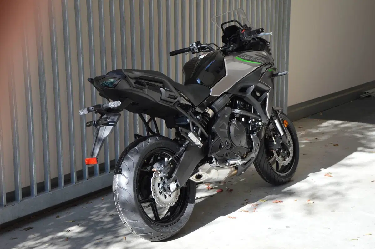 Kawasaki Versys 650 (2025 - 26) (3)