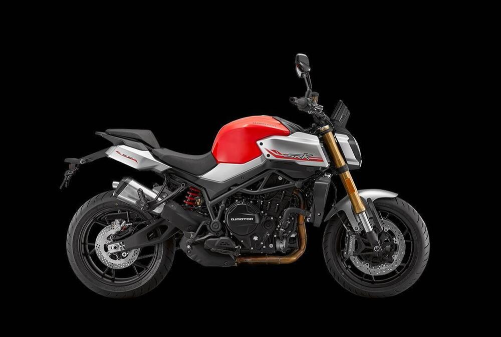 QJ Motor SRK 900 (2025) (2)