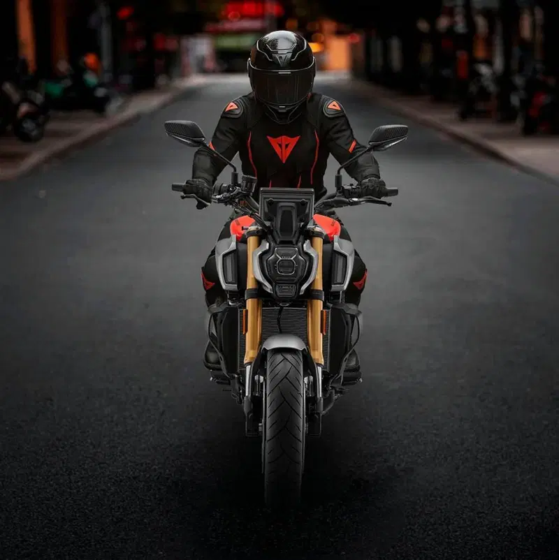 QJ Motor SRK 900 (2025 - 26) (4)