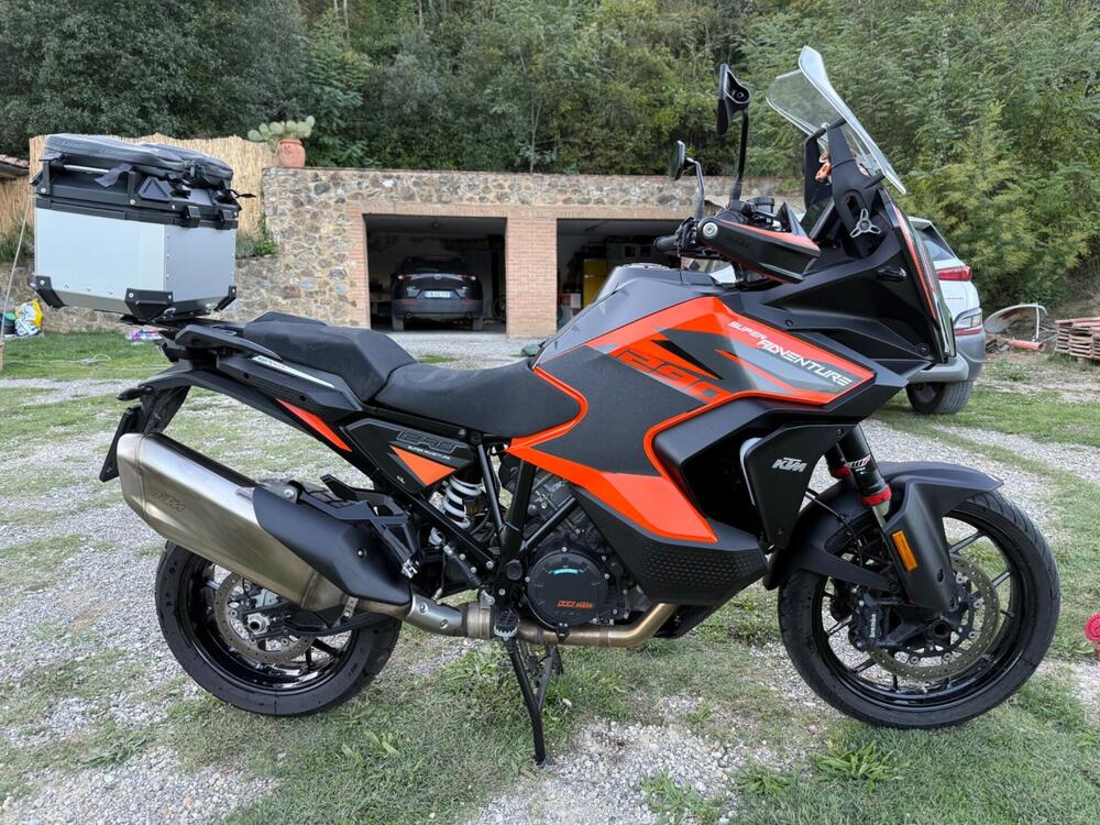 KTM 1290 Super Adventure S (2021) (4)