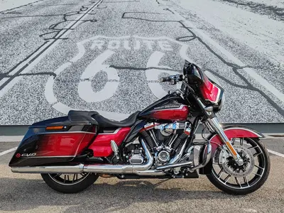 Harley-Davidson 117 Street Glide (2021) - FLHXSE usata