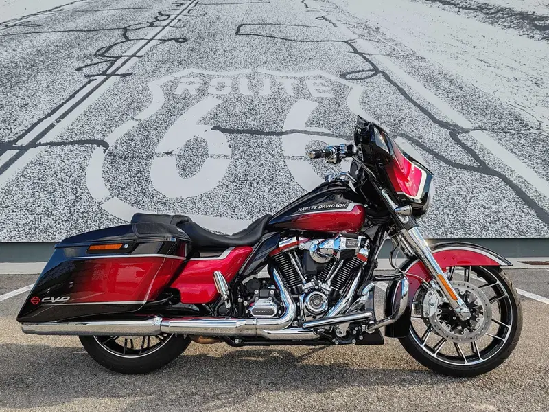 Harley-Davidson 117 Street Glide (2021) - FLHXSE