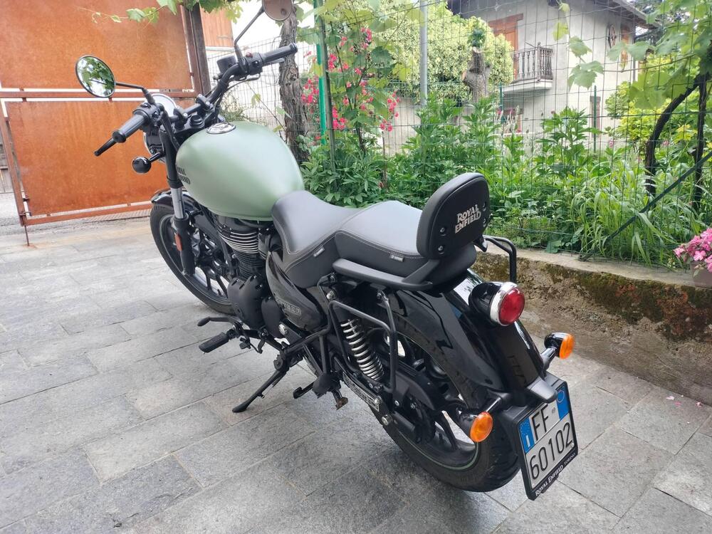 Royal Enfield Meteor 350 Fireball (2021 - 25) (4)