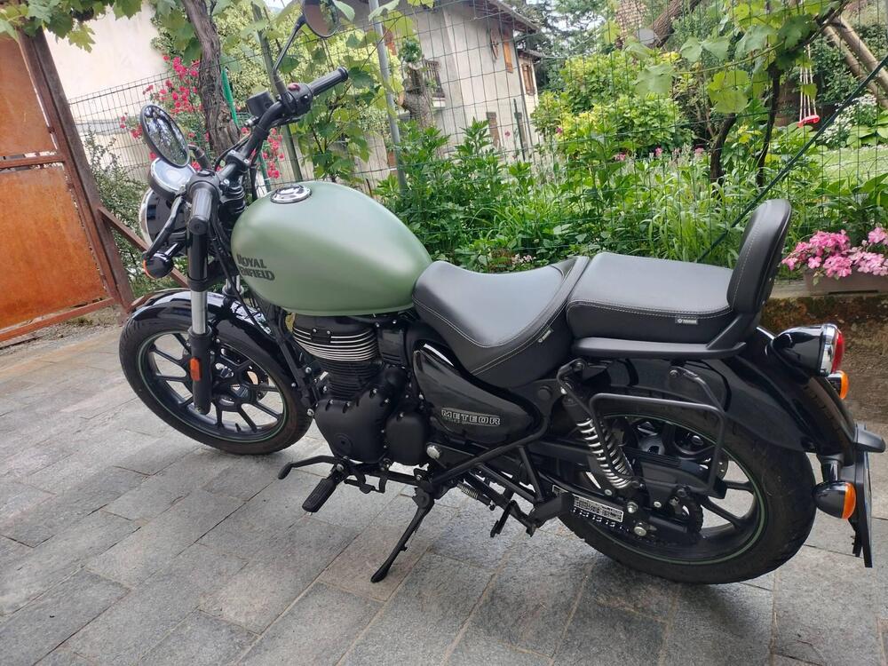 Royal Enfield Meteor 350 Fireball (2021 - 25) (5)