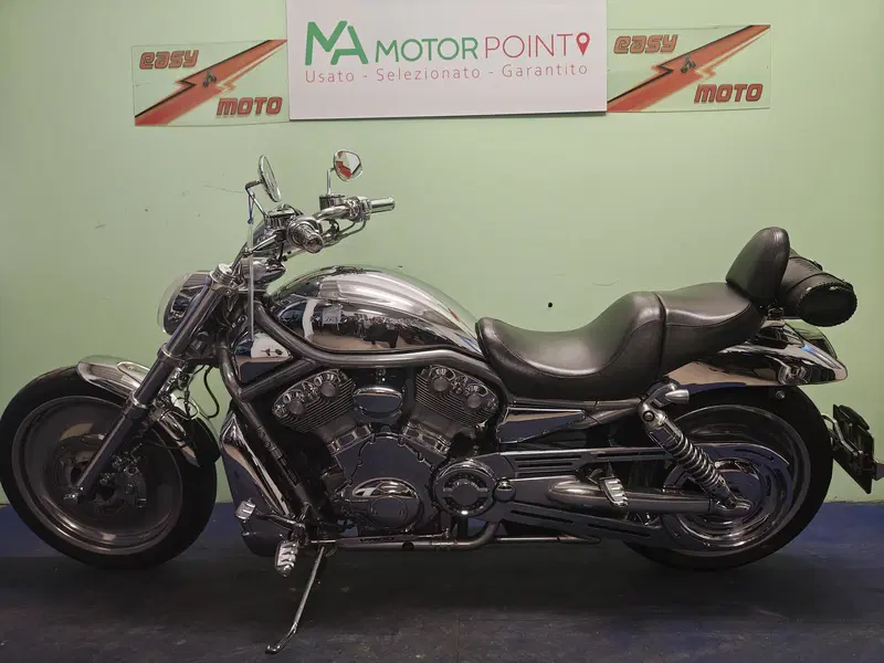 Harley-Davidson 1130 V-Rod (2002 - 05) - VRSCA (4)