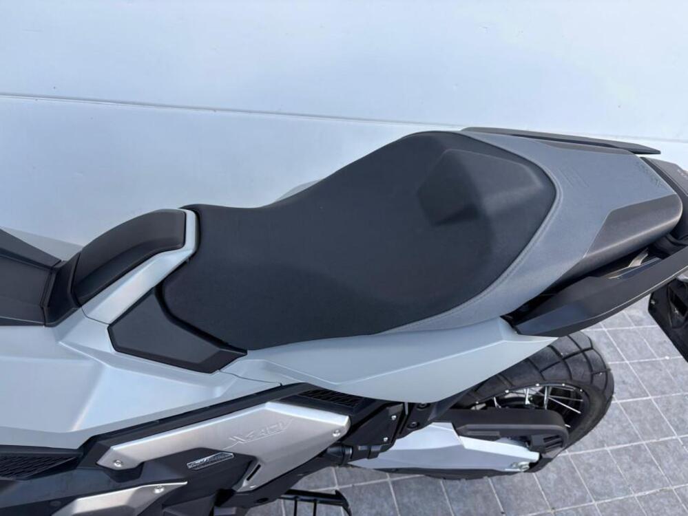Honda X-ADV 750 DCT Gravel (2021 - 24) (5)