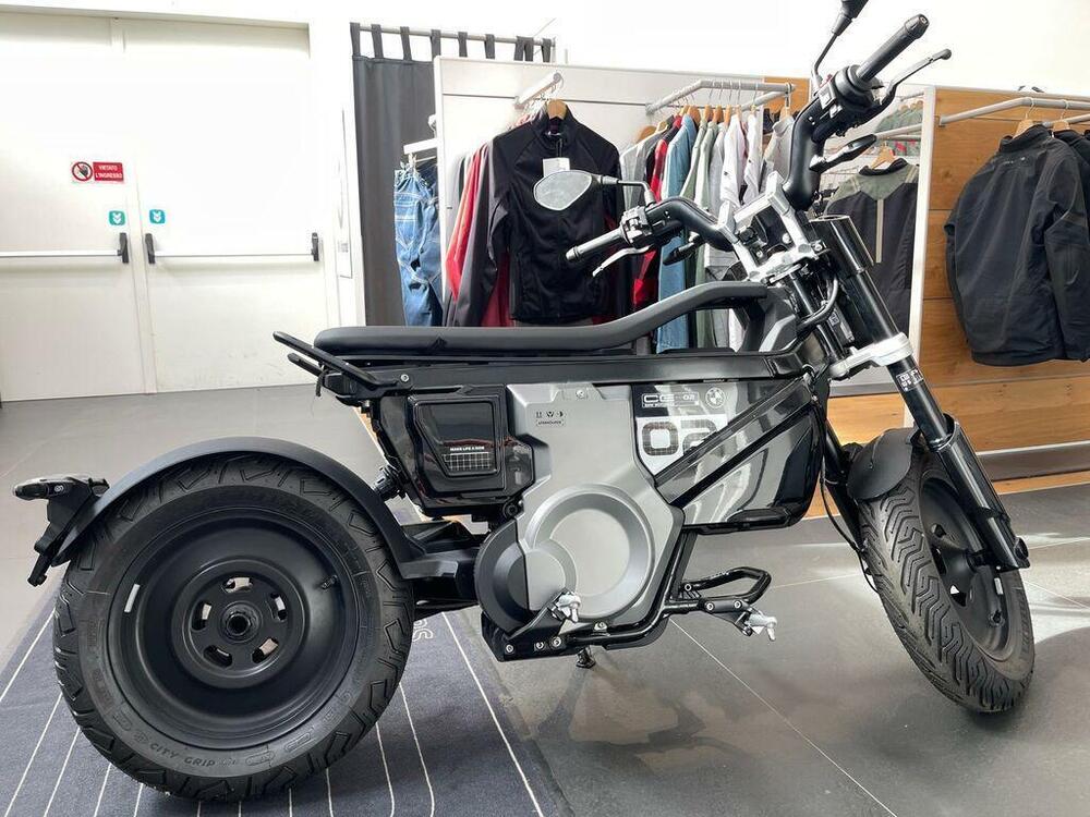 Bmw CE 02 AM (2024 - 25) (3)