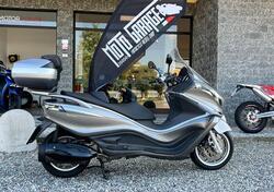 Piaggio X10 350 ie Executive (2011 - 17) usata