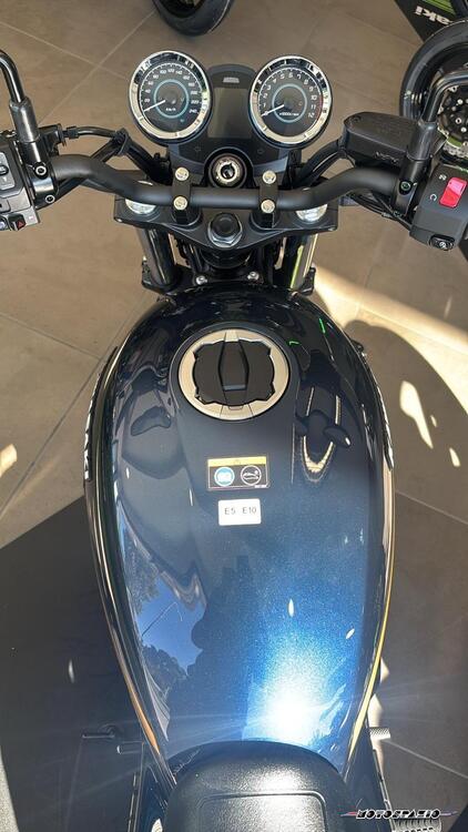 Kawasaki Z 650 RS (2025 - 26) (2)