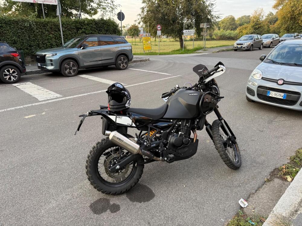 Royal Enfield Himalayan 450 (2024 - 25)