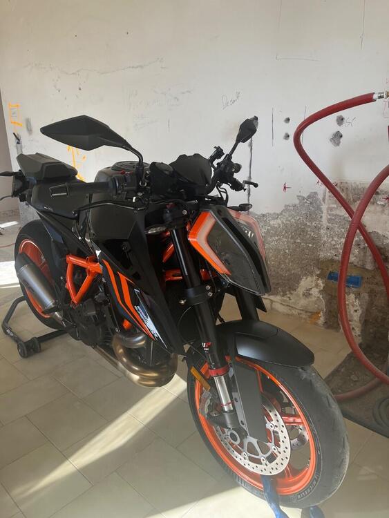 KTM 1290 Super Duke R (2022 - 23) (5)