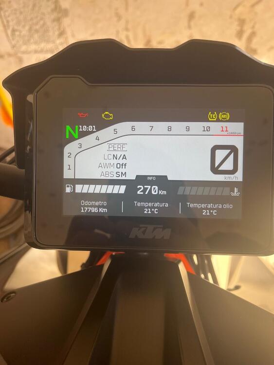 KTM 1290 Super Duke R (2022 - 23) (3)