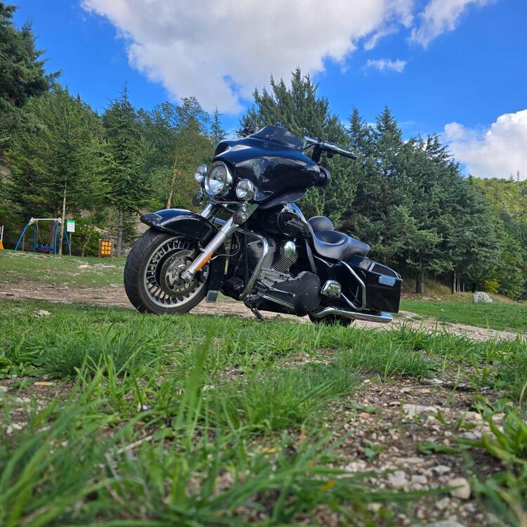 Harley-Davidson 1584 Electra Glide Standard (2008 - 10) - FLHT (5)