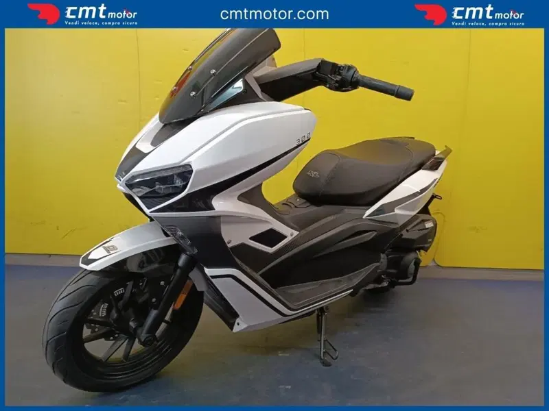 Kl Brera 300 (2022 - 25) (2)