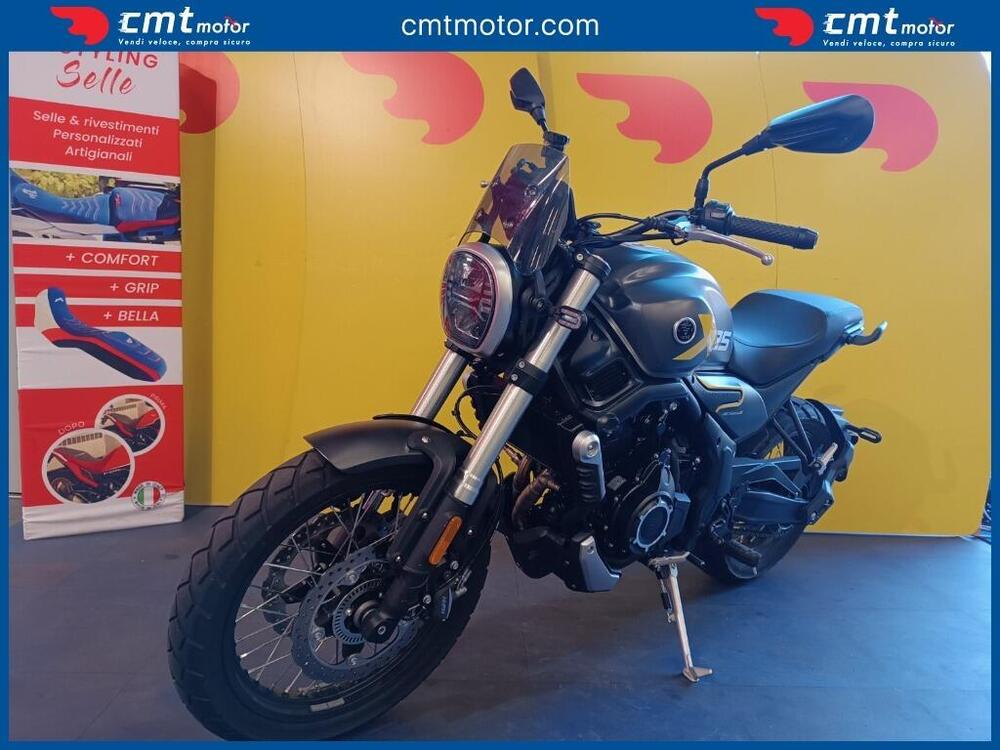 Voge Trofeo 525ACX Scrambler (2023 - 25) (2)