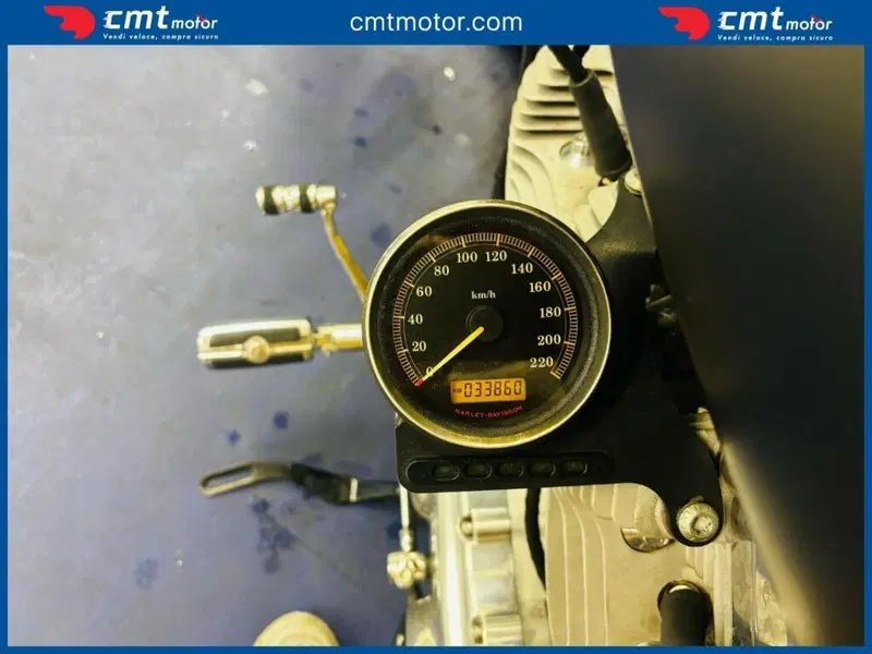 Harley-Davidson 883 Low (2006 - 07) - XL 883L (5)