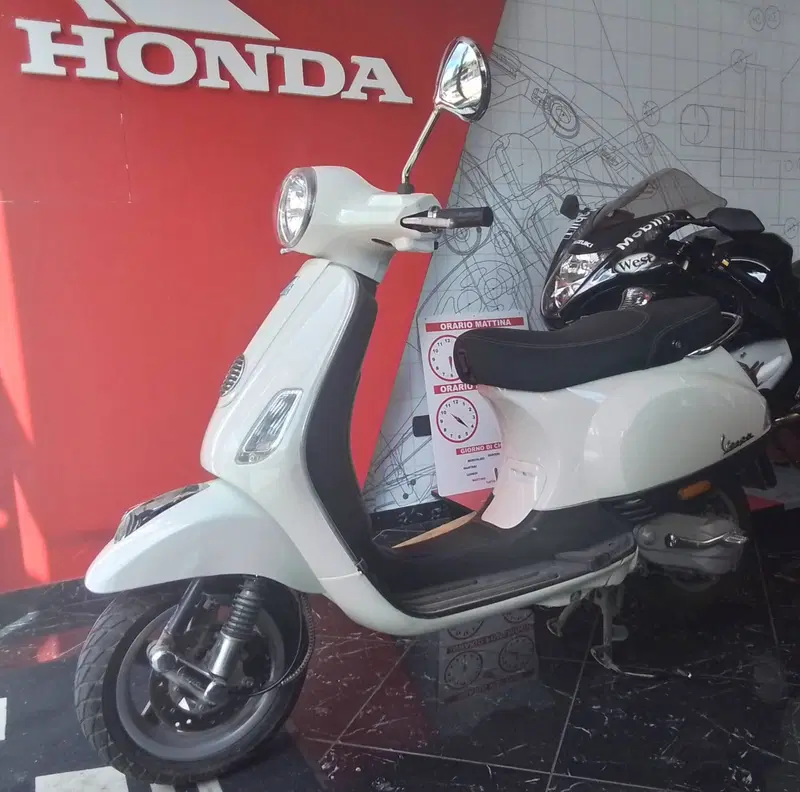 Vespa LX 50 2T (2009 - 14) (2)