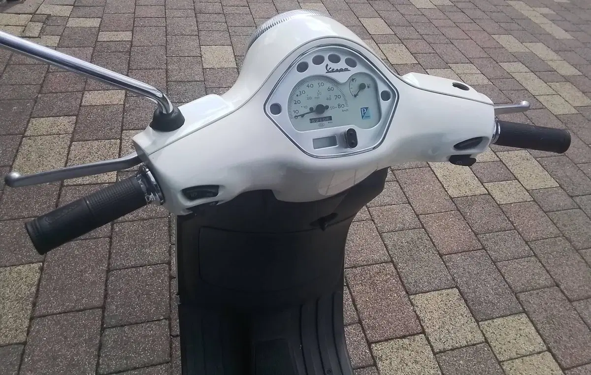 Vespa LX 50 2T (2009 - 14) (10)