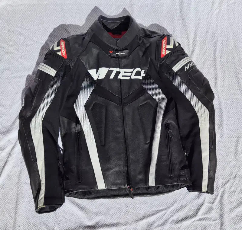 Giacca in pelle MTech MKGP TG 46