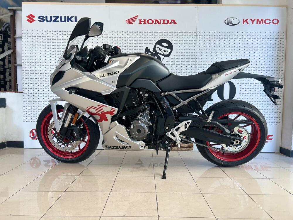 Suzuki GSX-8R (2024 - 25) (4)