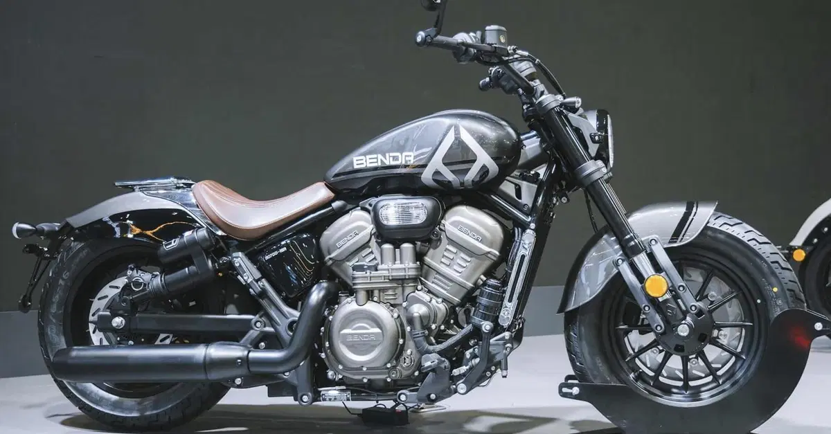 Benda Rock 707: in arrivo la nuova Cruiser-Bobber automatica [GALLERY]