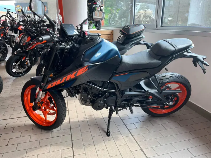 KTM 125 Duke (2024 - 25) (2)