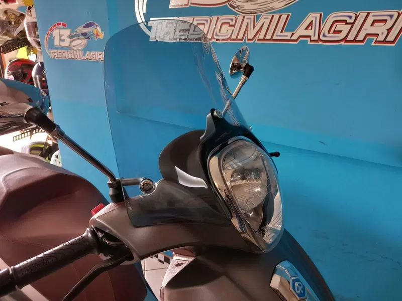 Piaggio Beverly 300 i.e. ABS-ASR (2016 - 20) (18)
