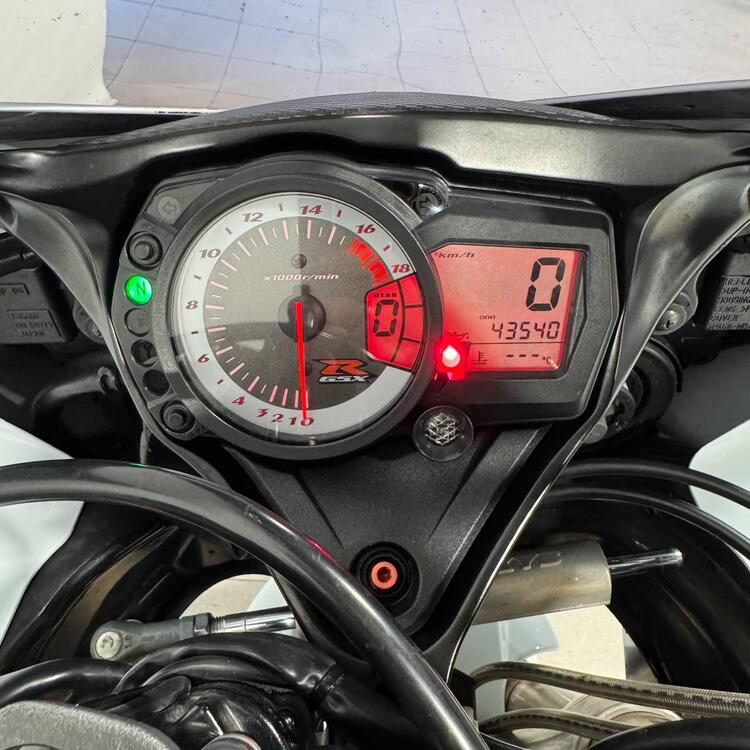 Suzuki GSX R 600 (2008 - 10) (4)