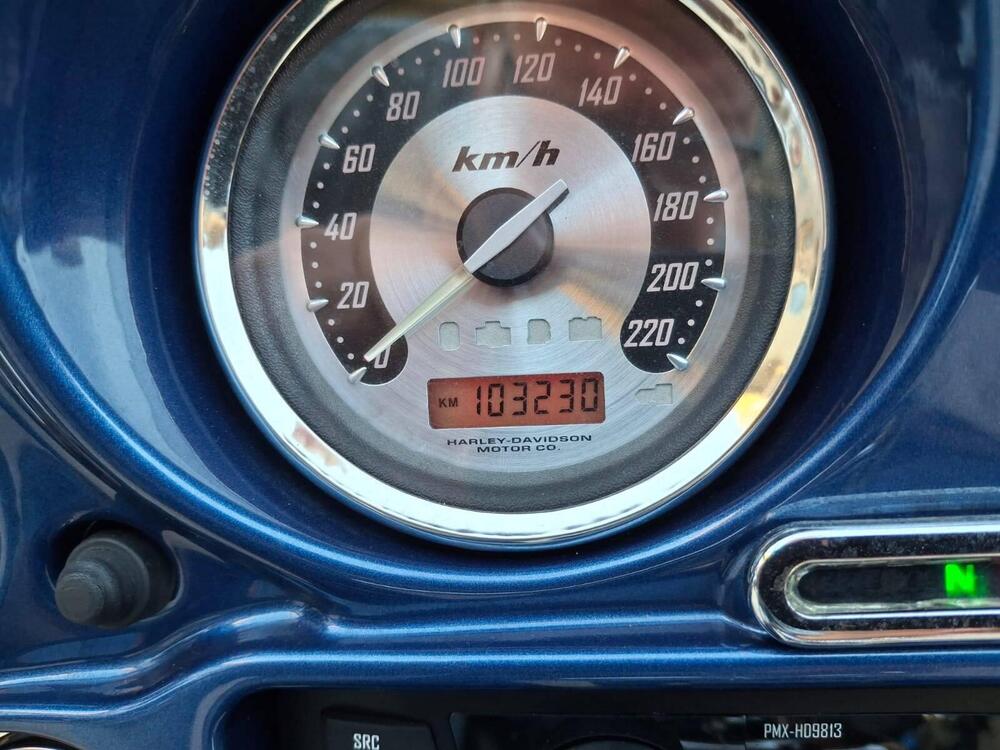 Harley-Davidson 1800 Electra Glide Ultra Classic (2005 - 06) - FLHTCUSE (3)