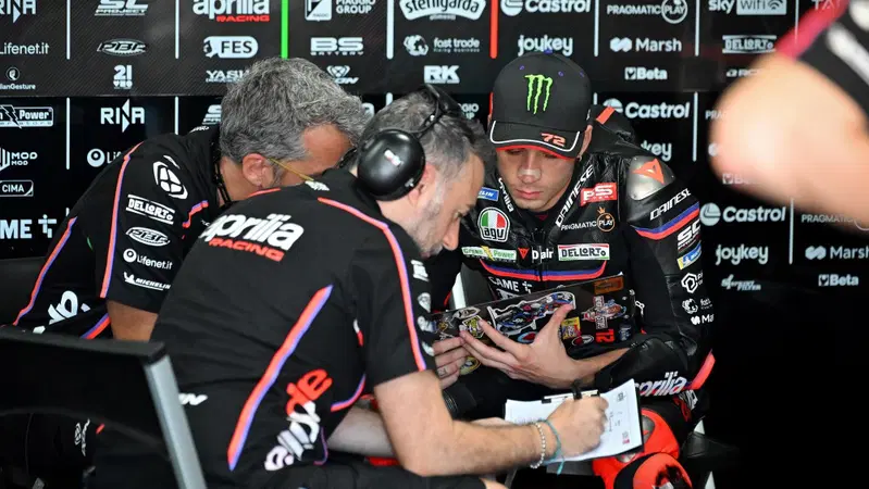 MotoGP 2025. GP dell'Indonesia. Marco Bezzecchi: "Non sto ancora al 100%, ma non posso pensarci pi&ugrave; di tanto. I problemi degli altri? Li abbiamo anche noi" 